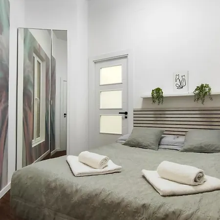 Reina Apartment