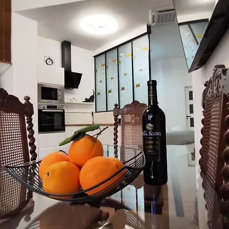 Reina Apartment *
