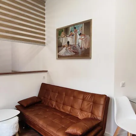 Reina Apartment